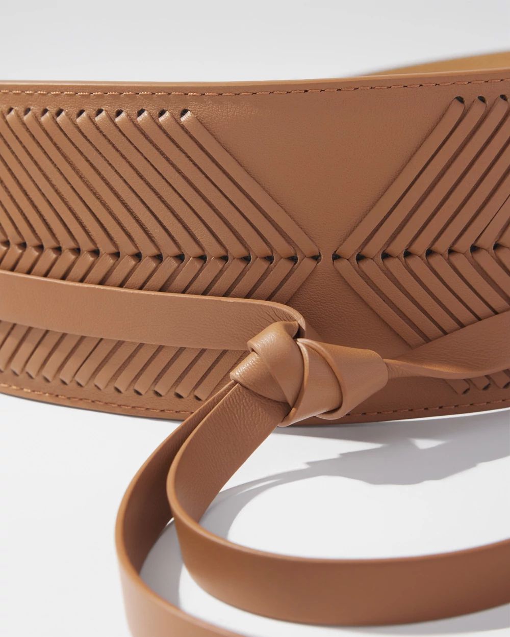 Tie up belt outlet